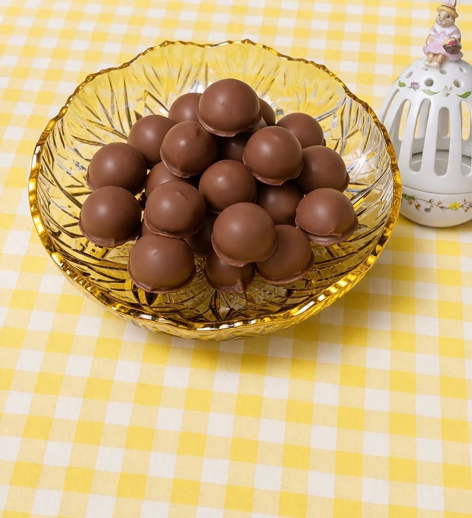 Lakriskuler med appelsinsmak - uten sukker, gluten og melk