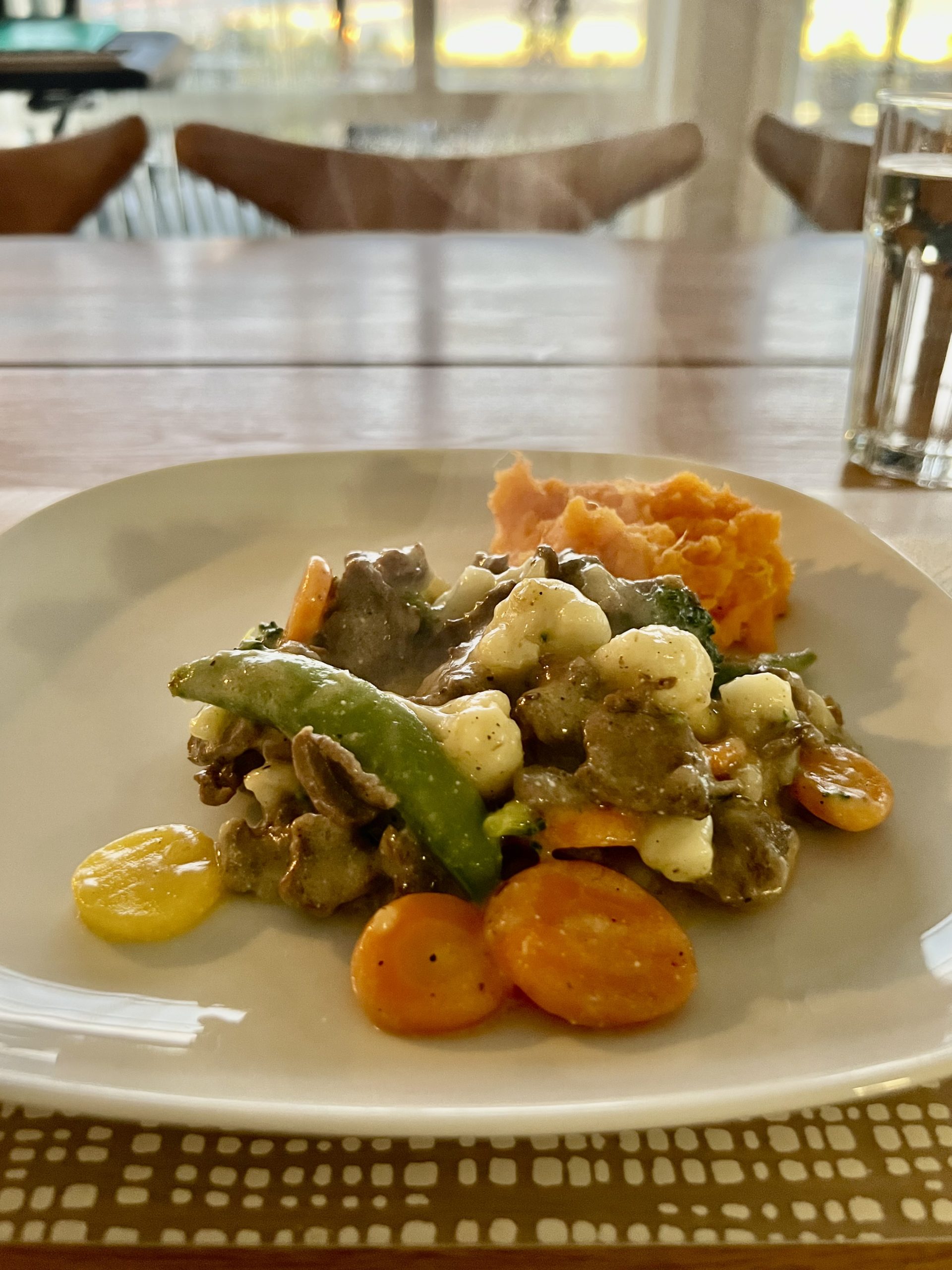 Viltskav med kokosmelk og grønnsaker